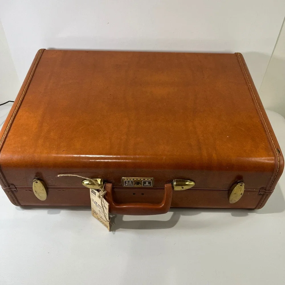 Vtg Samsonite Streamlite Saddle Tan Suitcase Shwayder Bros MCM Luggage 50s Prop